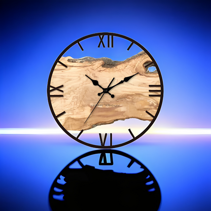 Alvik – Simple Horloge Murale Nordique avec Veine de Bois