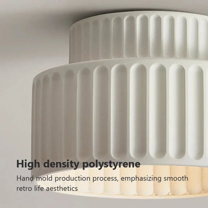 Plafonnier crème au design minimaliste et élégant