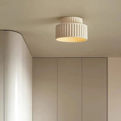 Plafonnier crème au design minimaliste et élégant