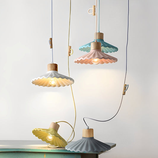 Alina – Lustre Moderne en Résine et Bois