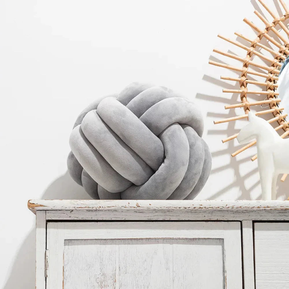 Moko – Coussin en velours tressé