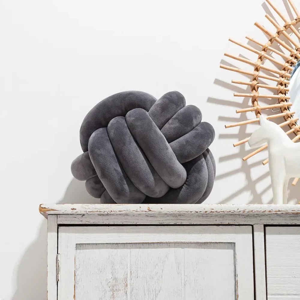 Moko – Coussin en velours tressé