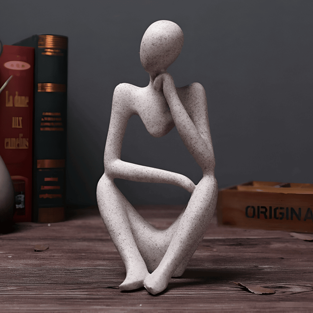 Rin – Figurine Abstraite en Sculpture de Sable