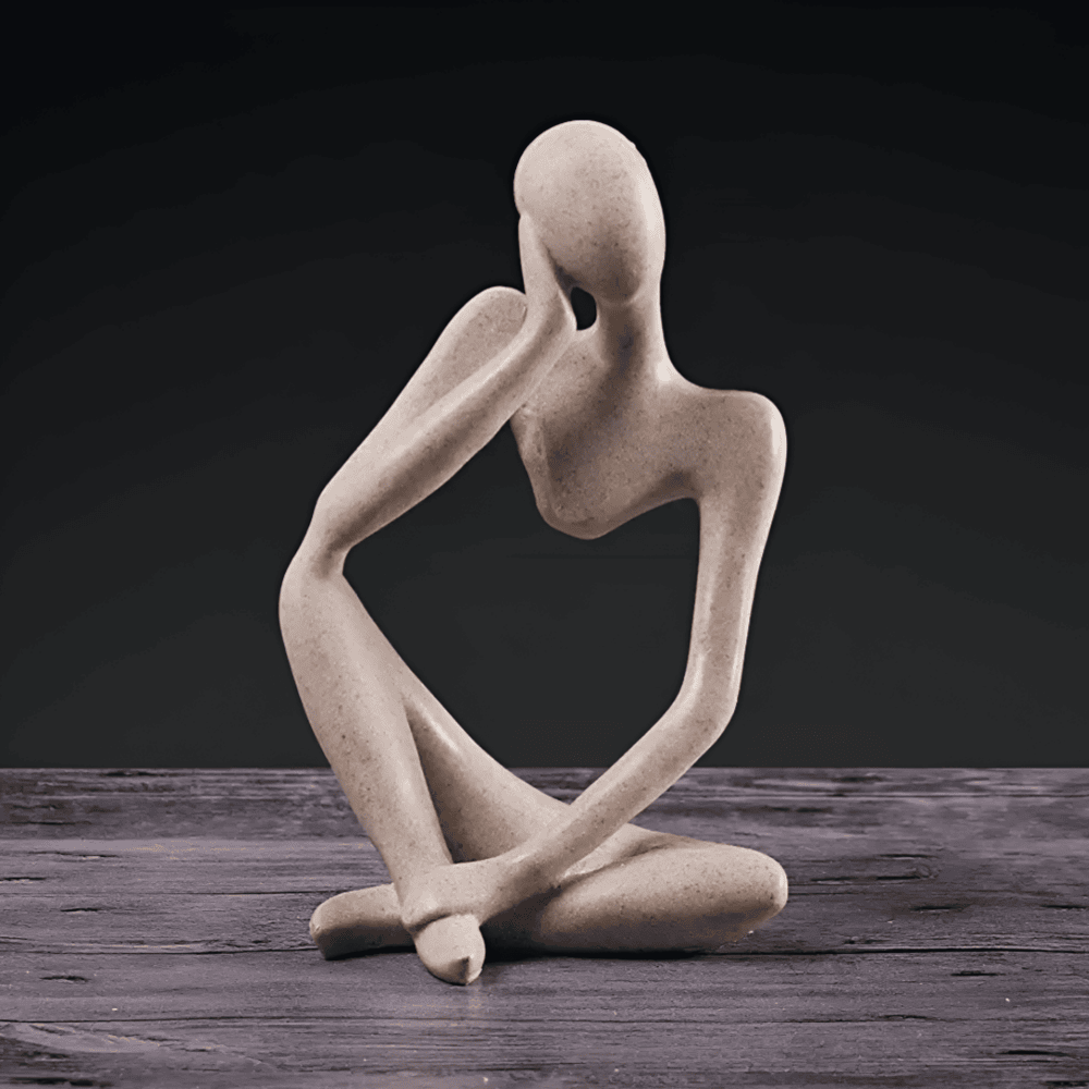 Rin – Figurine Abstraite en Sculpture de Sable