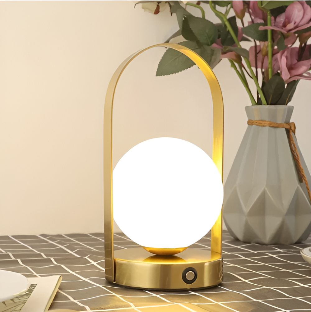 Mira – Lampe de table stylée