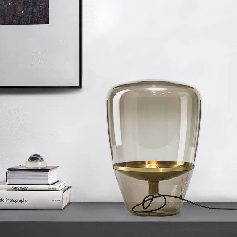 AuroraGlow – Lampe de table en verre designer scandinave