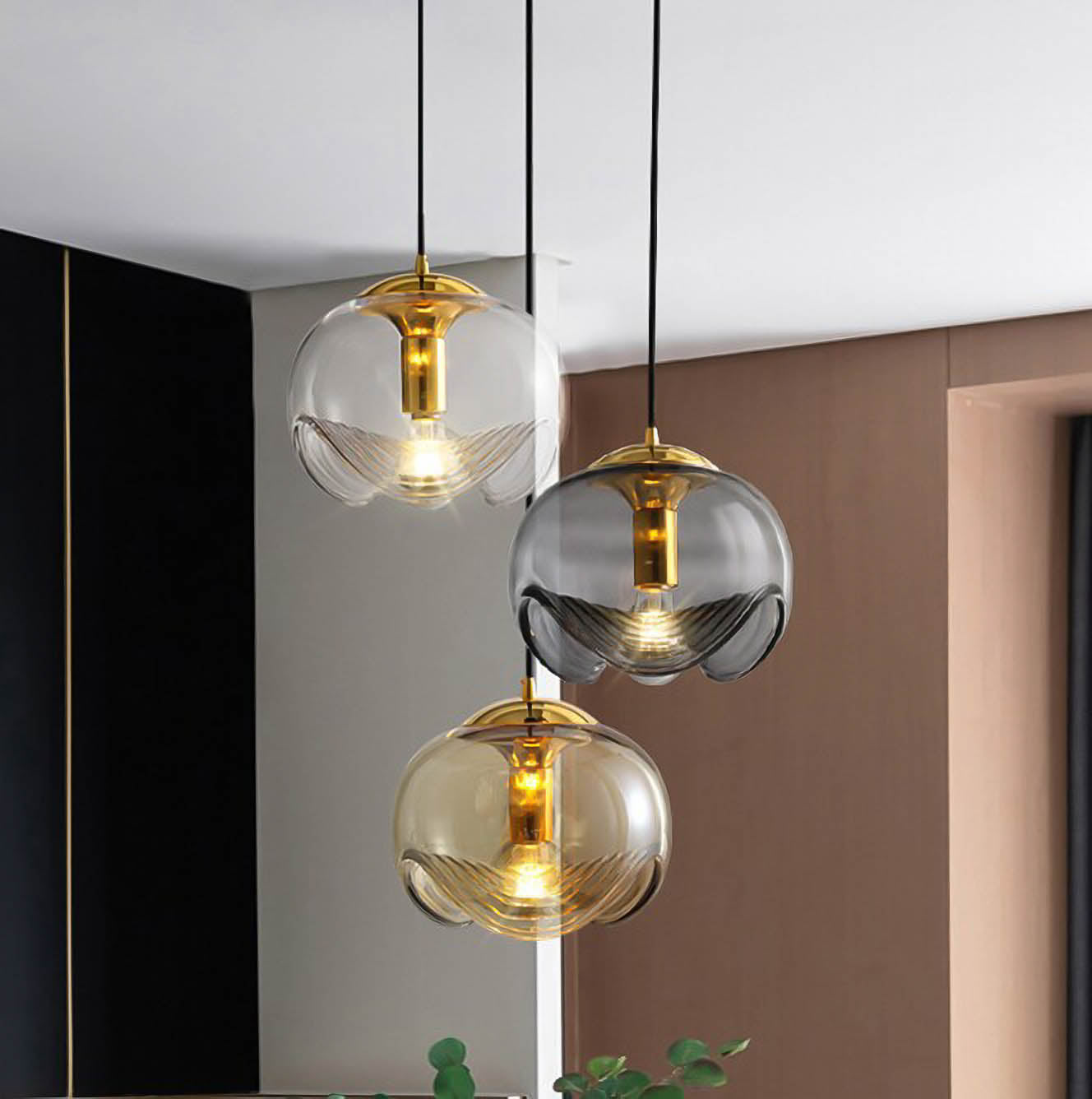 Alira – Suspension moderne en design de verre