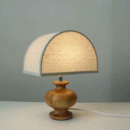 Esnyr – Lampe de table en bois simple