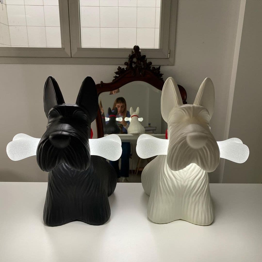 Scottie – Lampe de table en résine