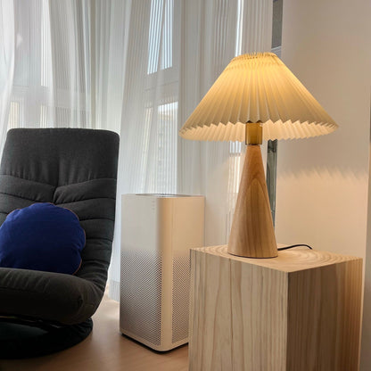 Rami – Lampe de table en bois de noyer