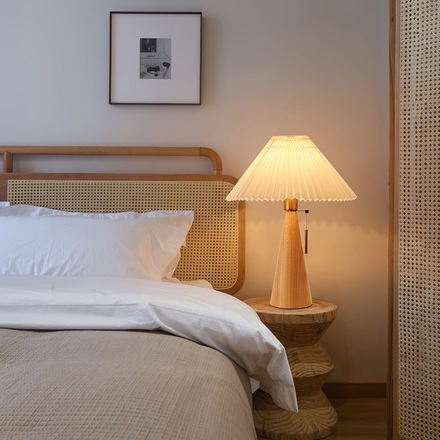 Rami – Lampe de table en bois de noyer