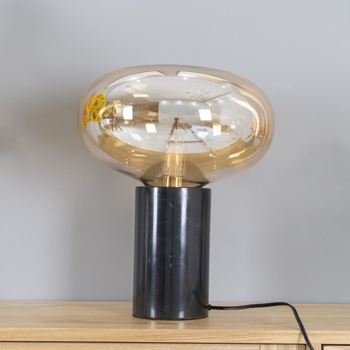 Lin – Lampe de table en verre au design nordique
