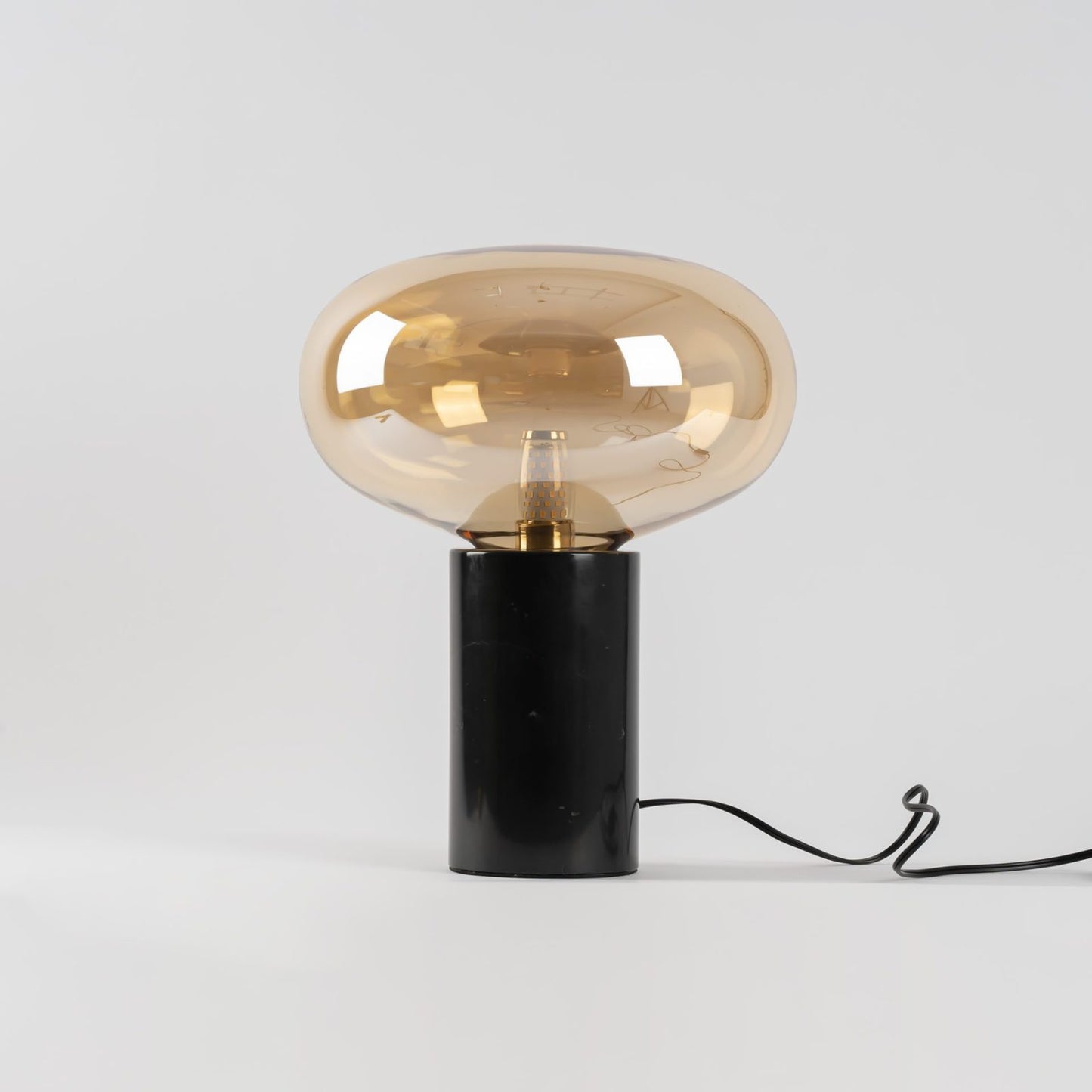 Lin – Lampe de table en verre au design nordique