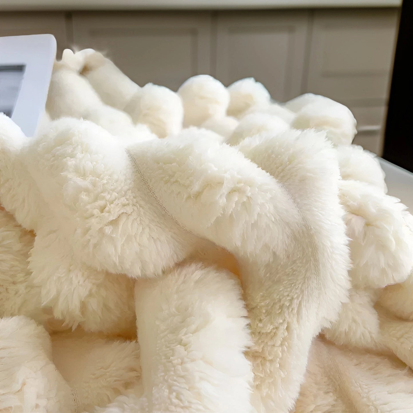 Nuvira – Couverture de luxe douce avec effet fourrure de lapin