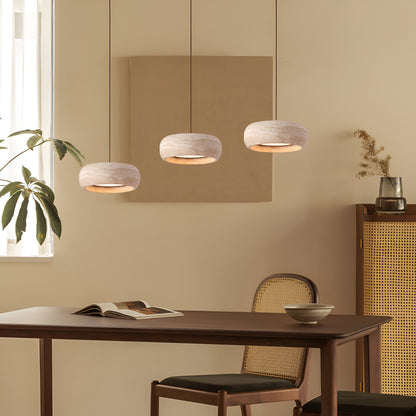 Sora – Suspension Minimaliste en Travertin