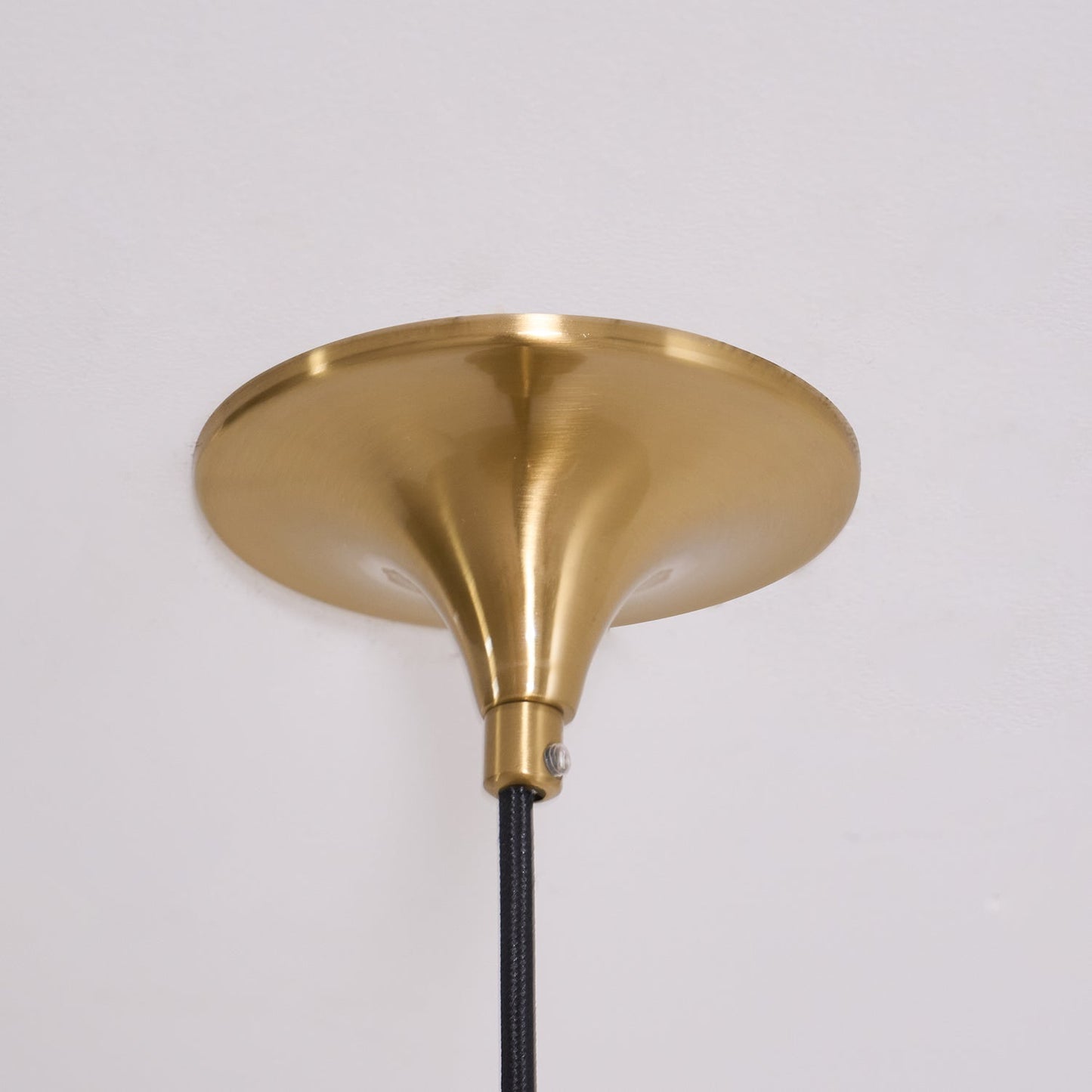 Semi – Lampe suspendue style français