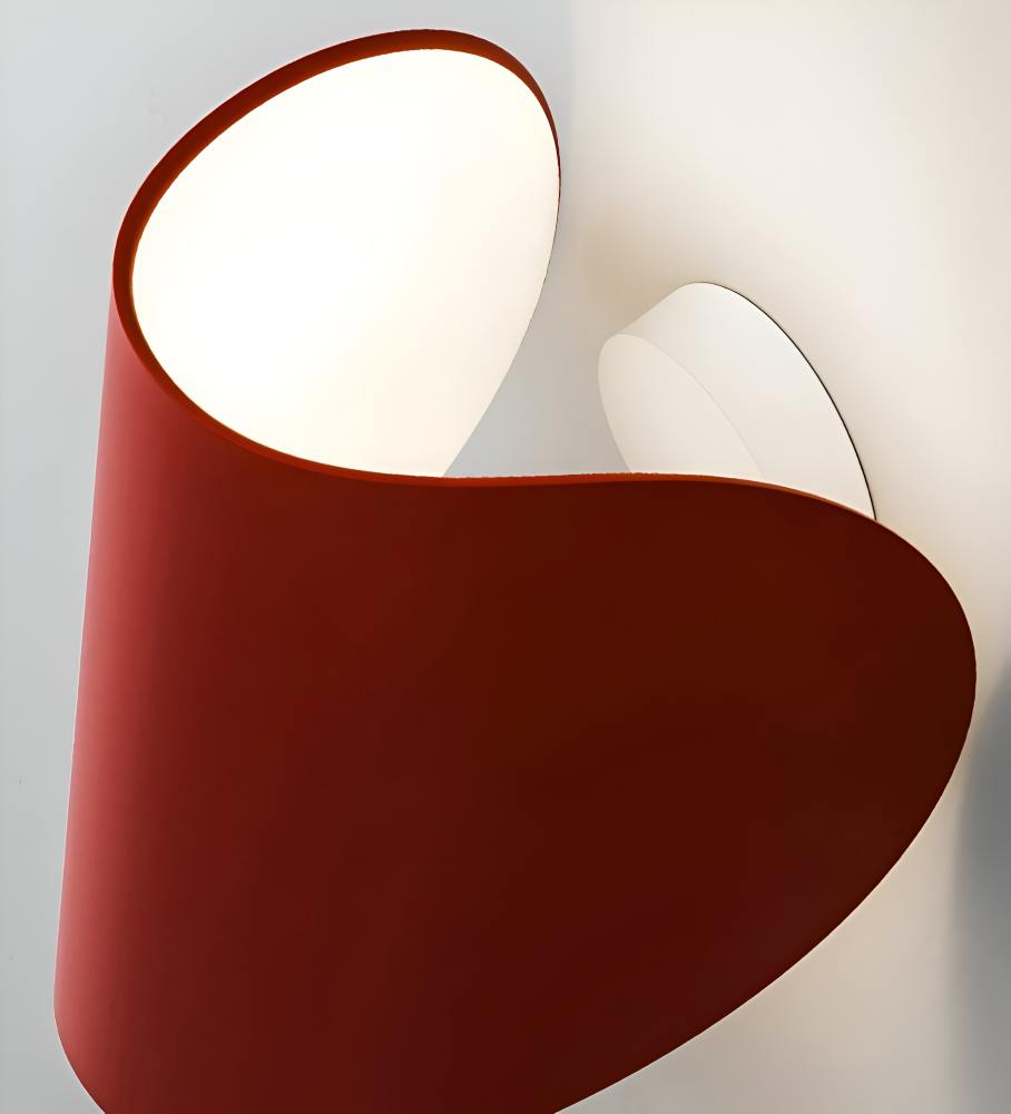 Arcuno – Applique murale en métal orientable