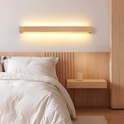 Clyde – Longue Applique Murale dans un Style Simple en Bois