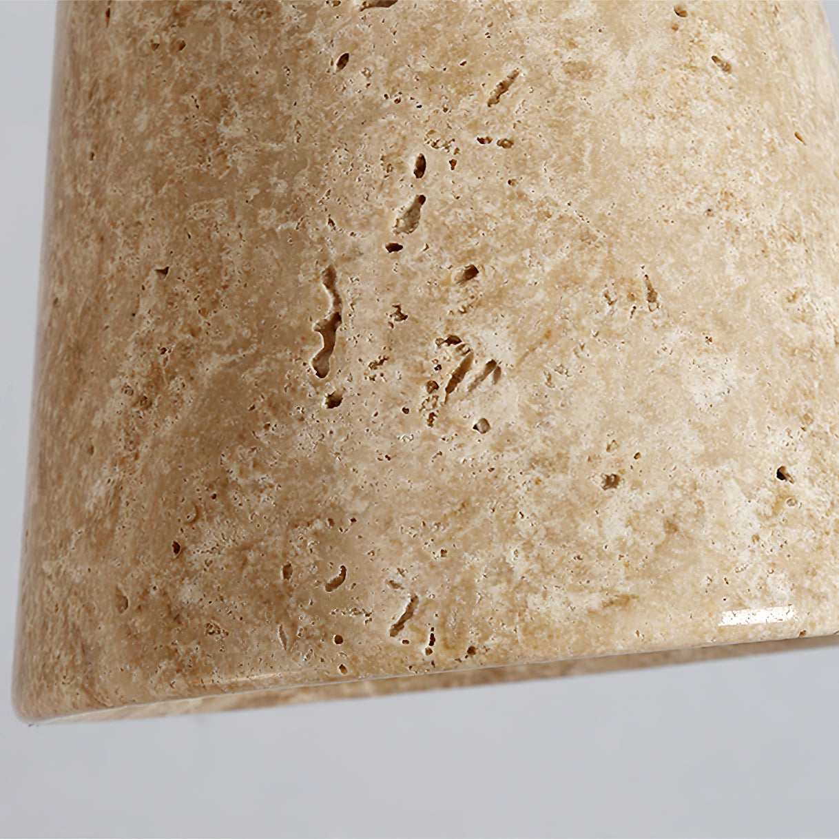 Kaori – Suspension en travertin