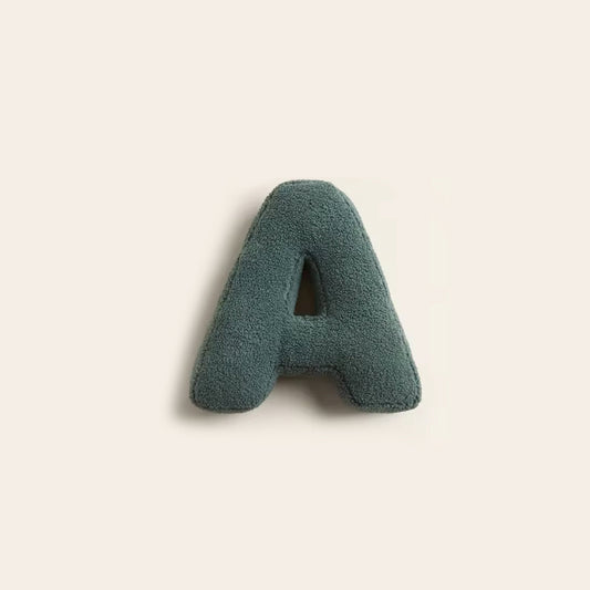 Lexa – Coussin moelleux en forme de lettre en peluche