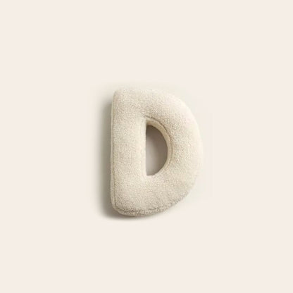Lexa – Coussin moelleux en forme de lettre en peluche