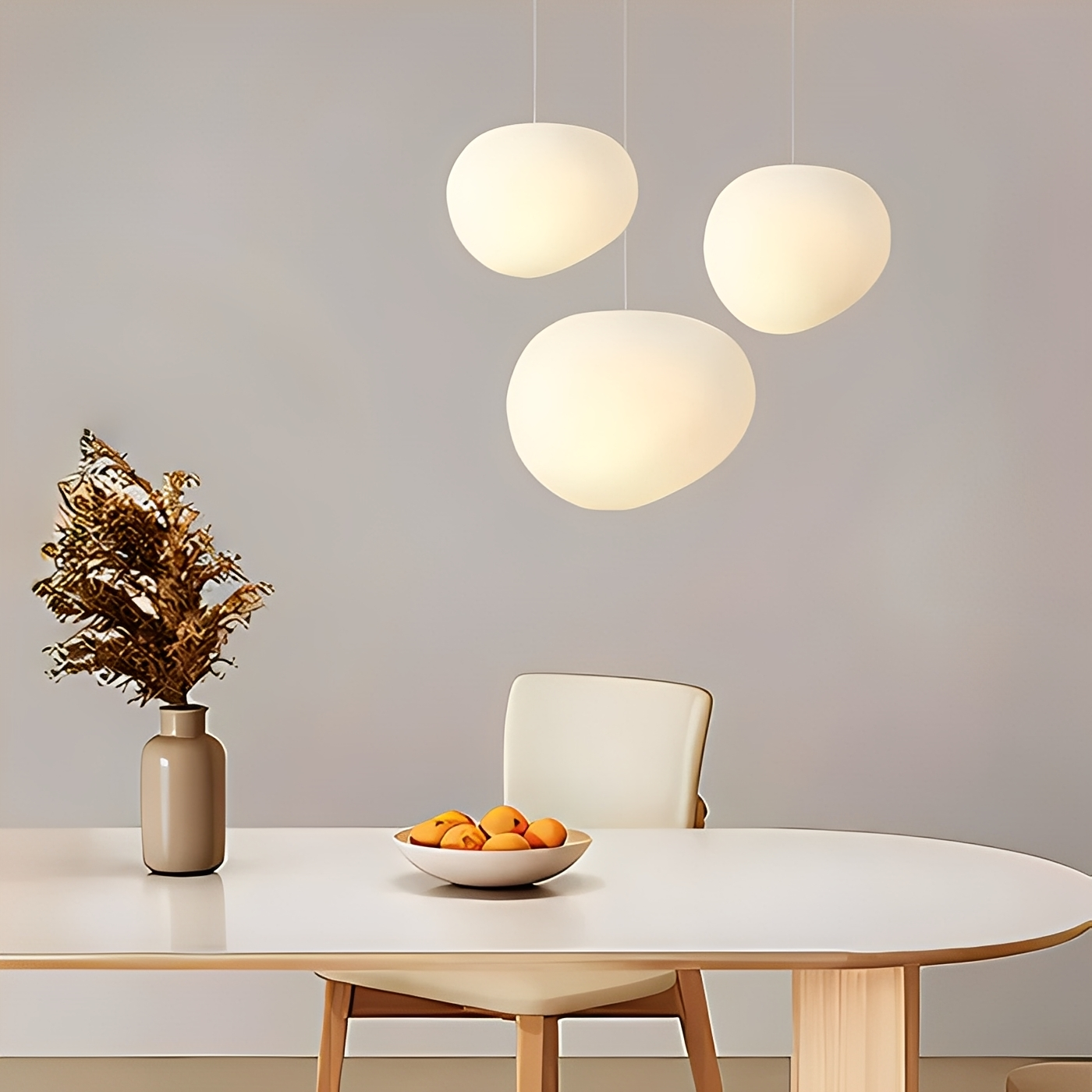 Nayla – Lustre en verre laiteux et galets