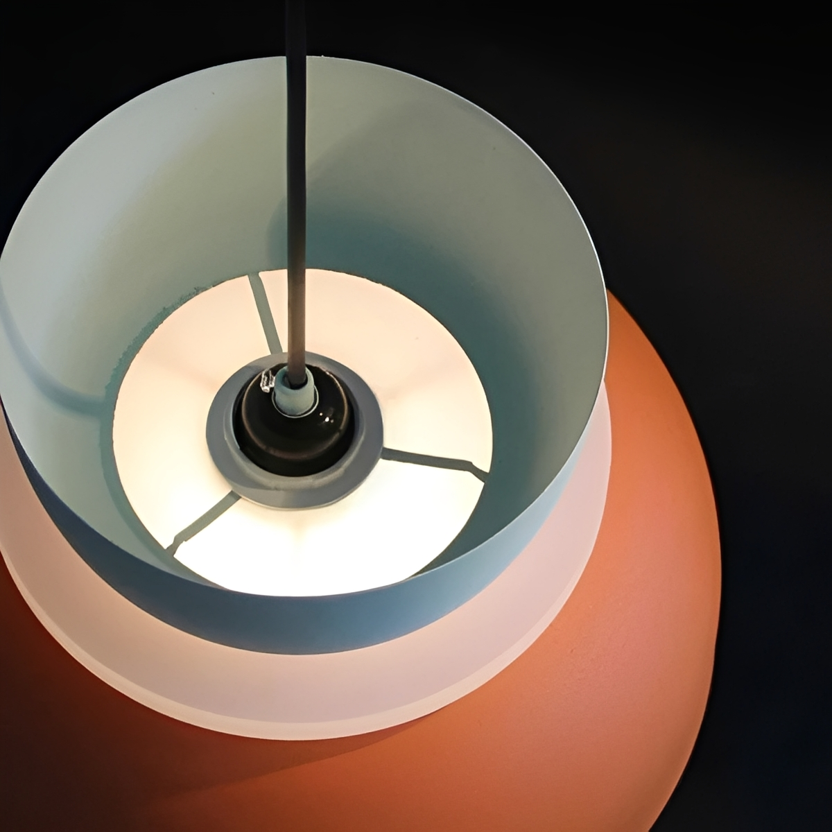 Nova – Lampe Suspendue Moderne au Design Simple