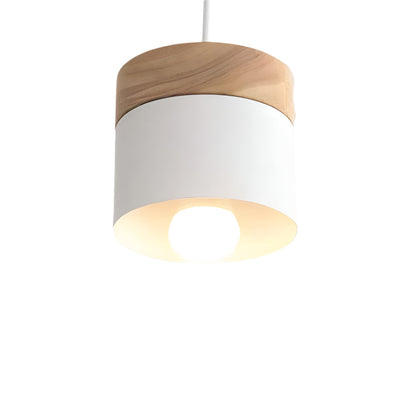 Suspension Nordica – Bois naturel au style scandinave épuré