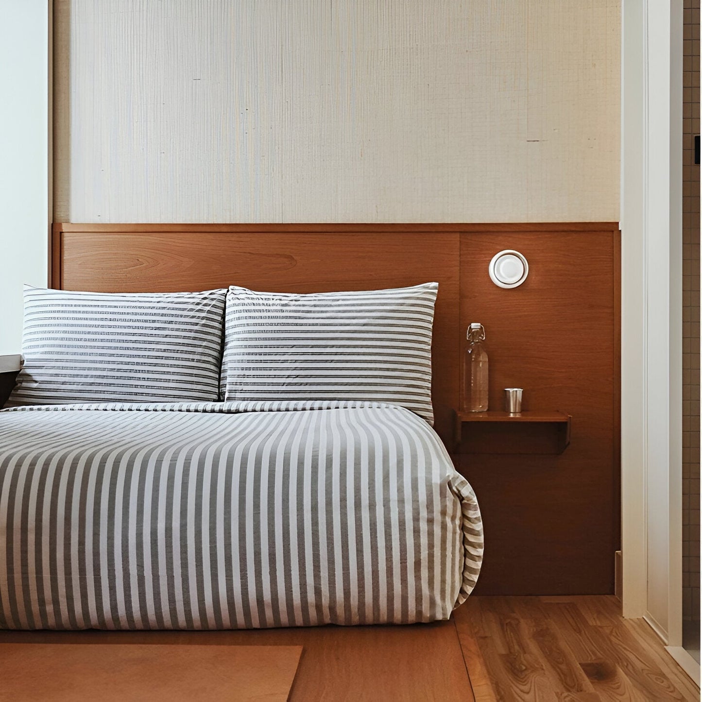 Lukas – Designer Dimple Applique Murale