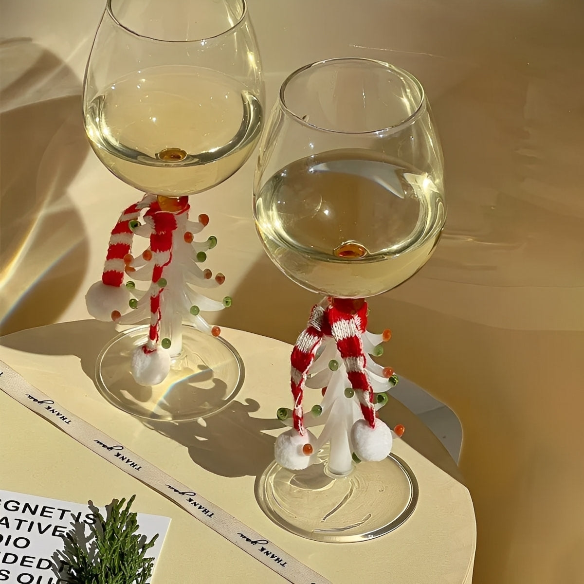 Festiva – Verre à vin sapin de Noël en borosilicate