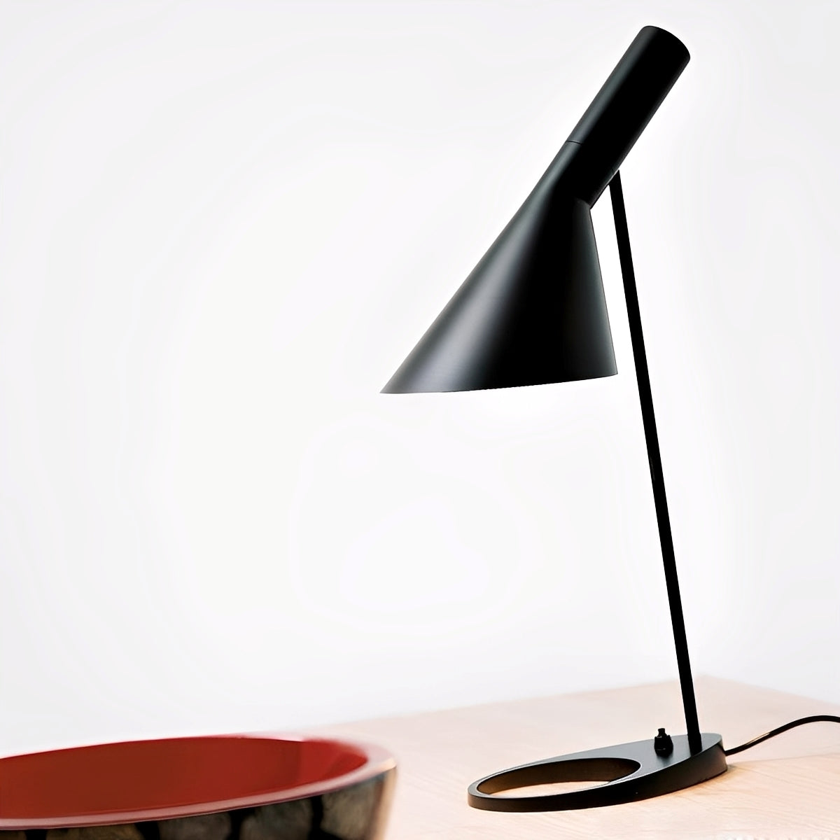 Liv – Lampe de Table LED Nordique