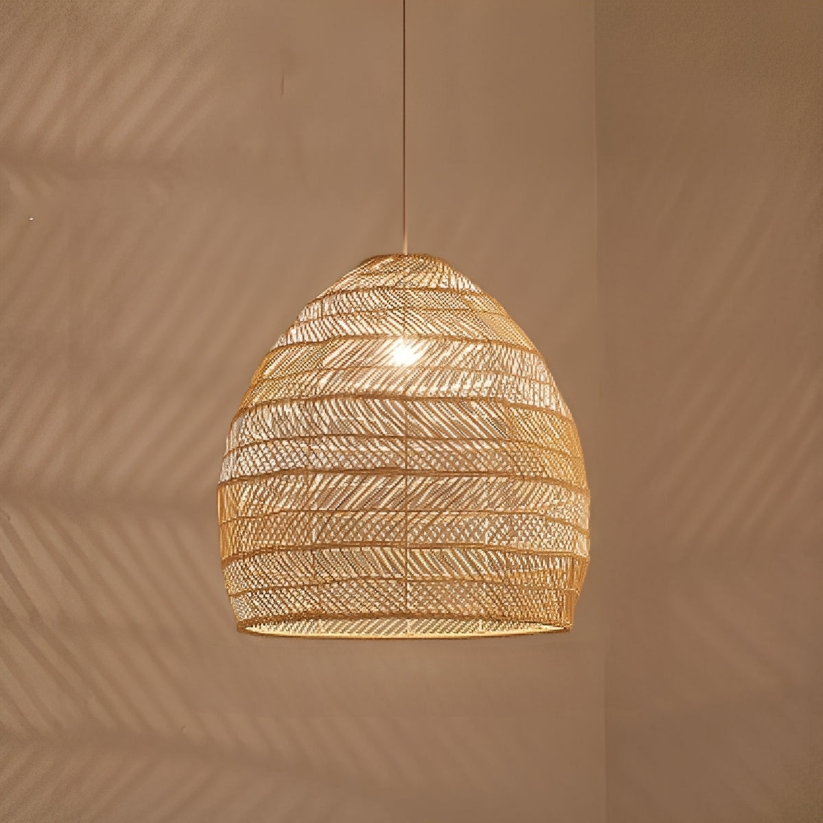 Maeva – Lampe suspendue en rotin tressé à la main