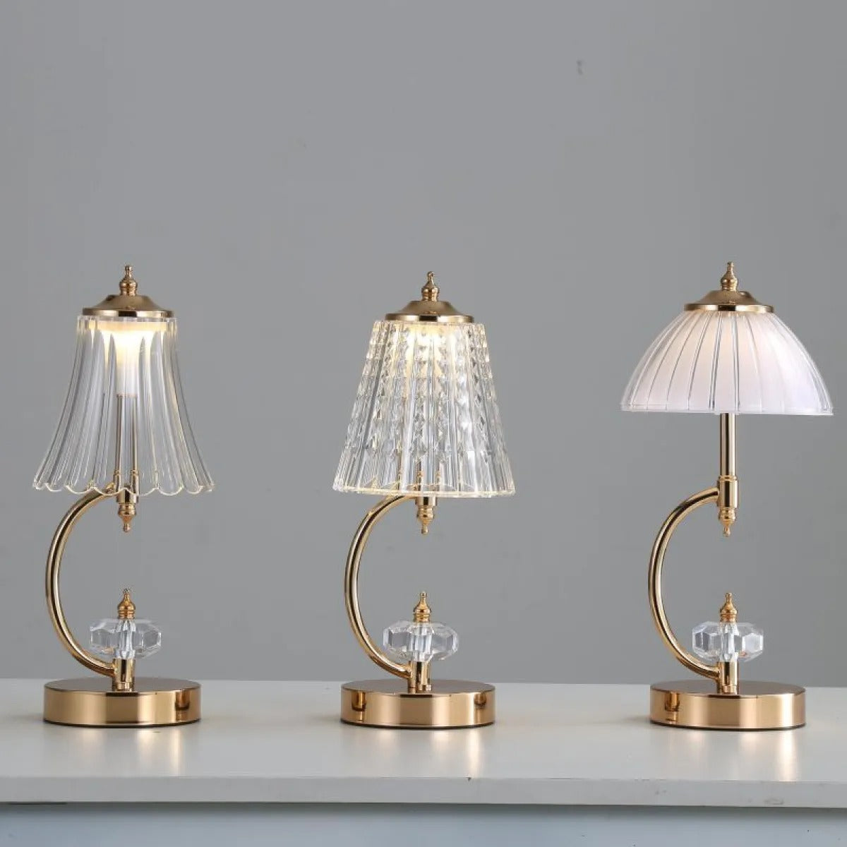 Emiko – Lampe de Table Vintage en Cristal Doré