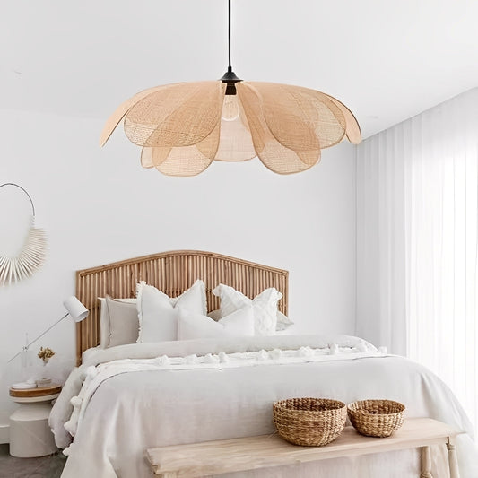 Moira – Lustre en fleurs de rotin fait main