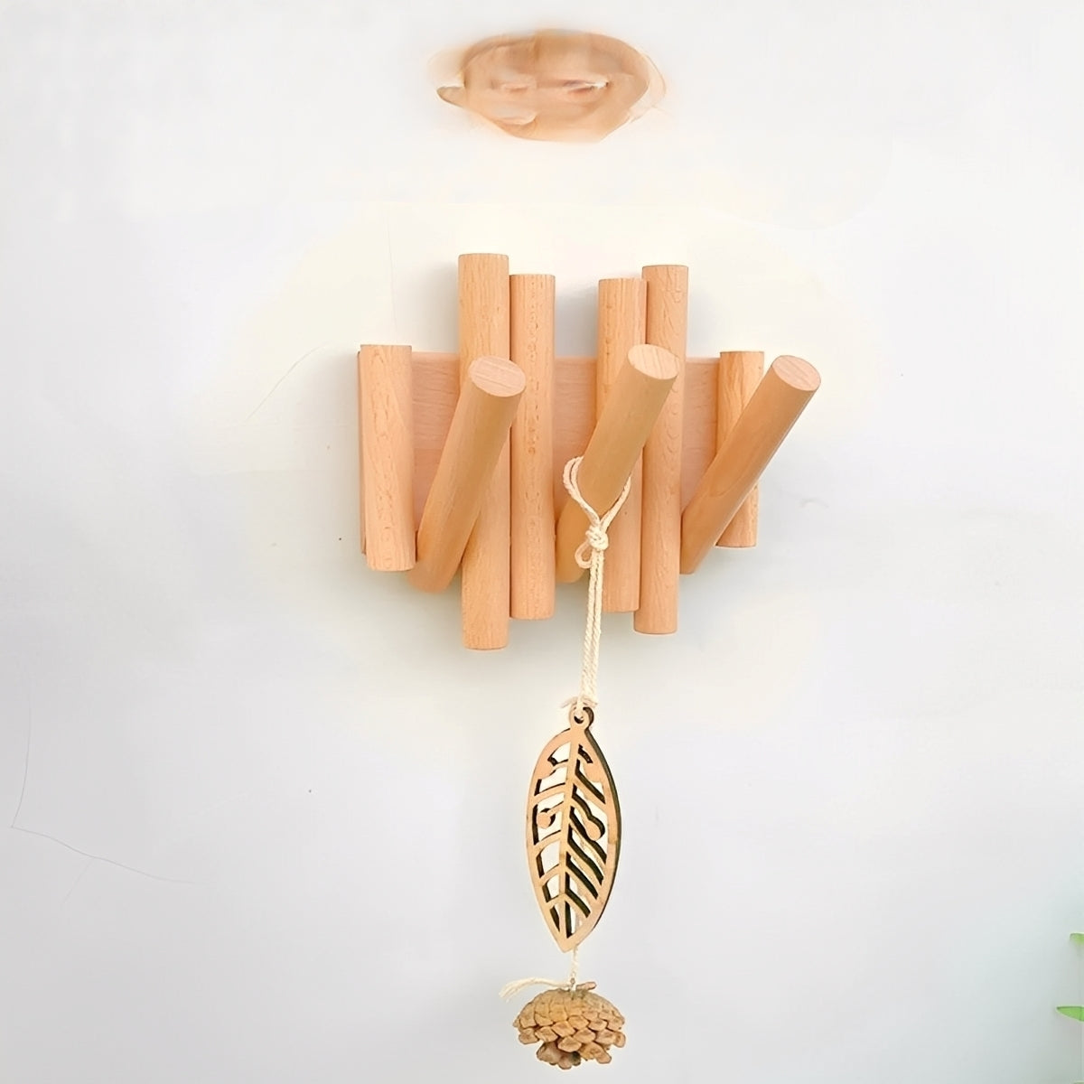 Elias – Crochet en bois de hêtre