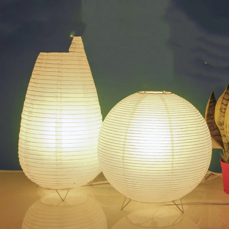 Aiko – Lampe de table en papier de riz japonais