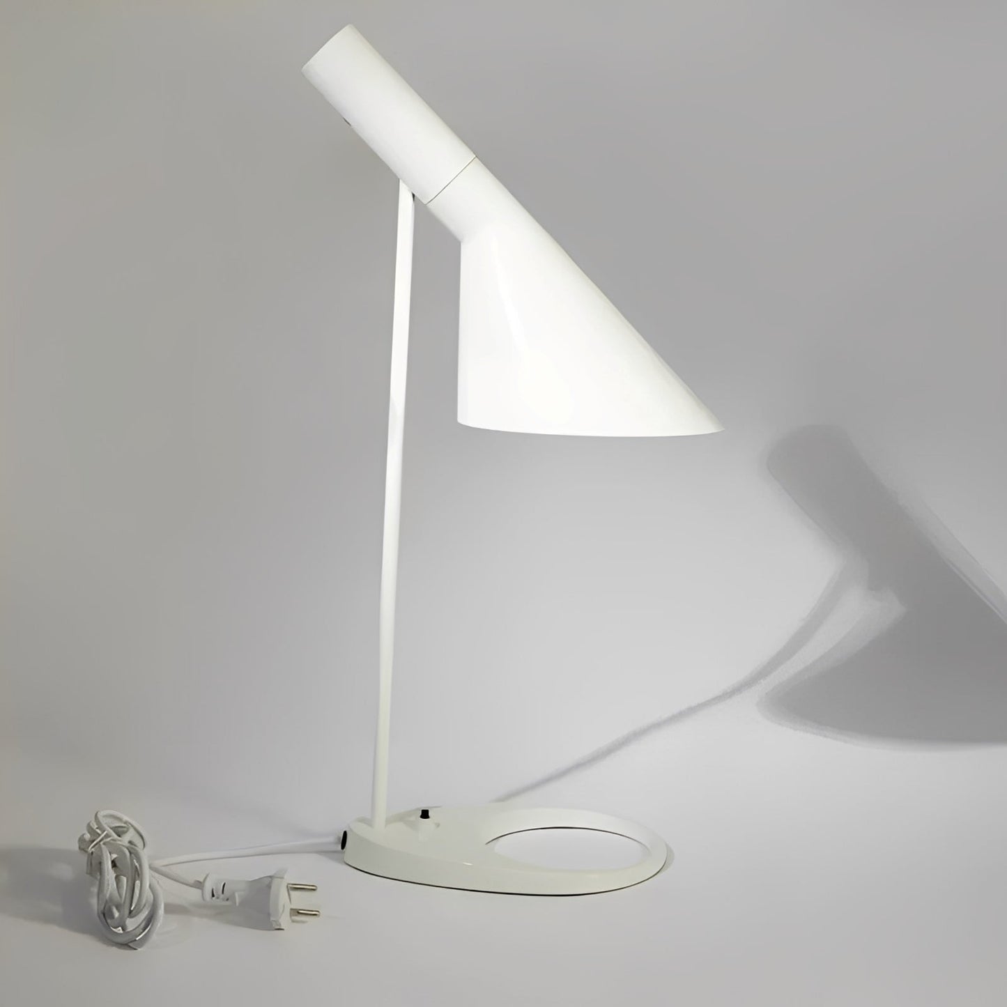 Liv – Lampe de Table LED Nordique
