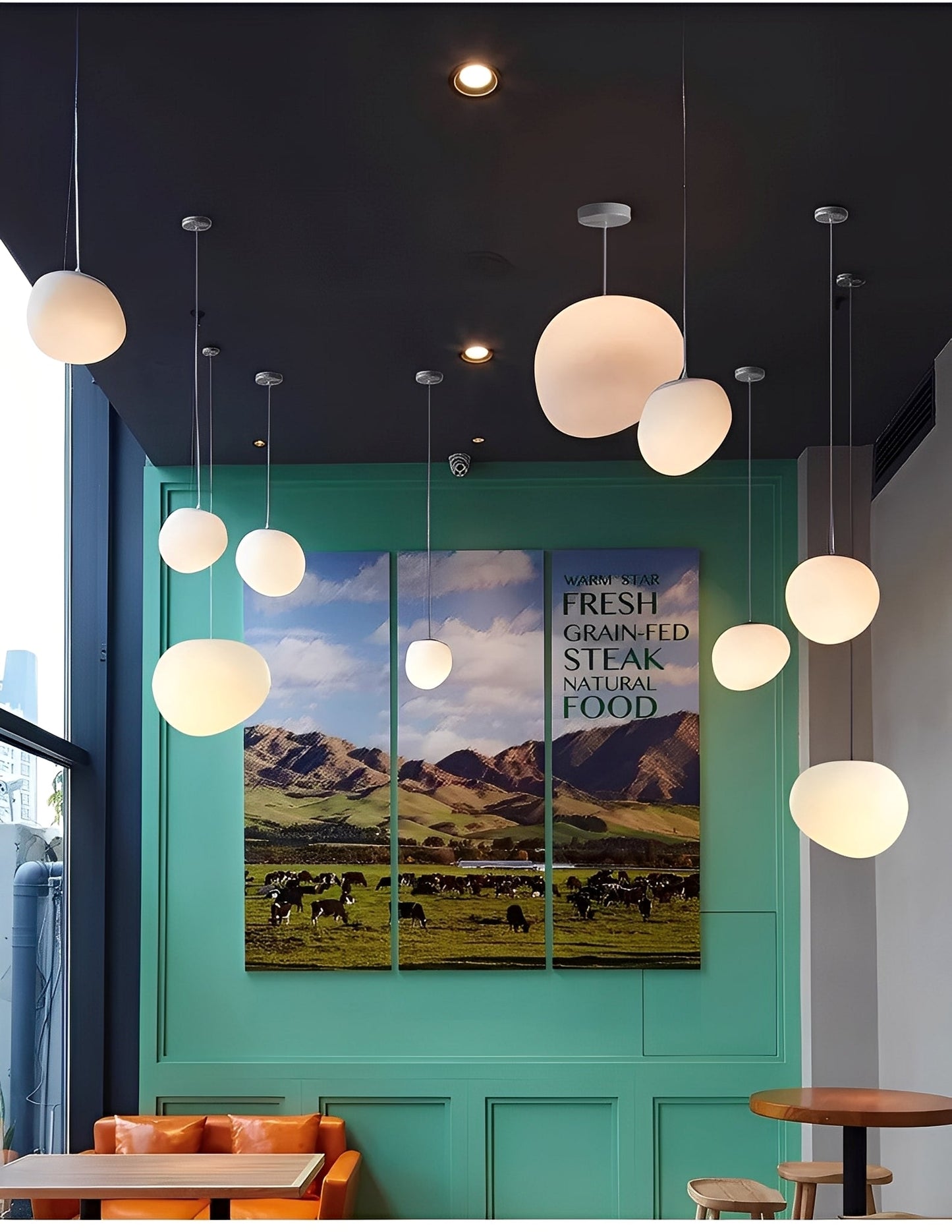 Nayla – Lustre en verre laiteux et galets