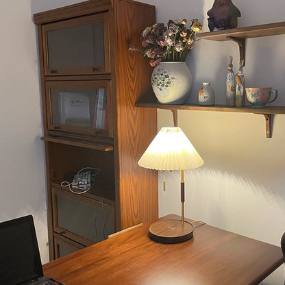 Isabella – Élégante Lampe de Table en Tissu Florentine