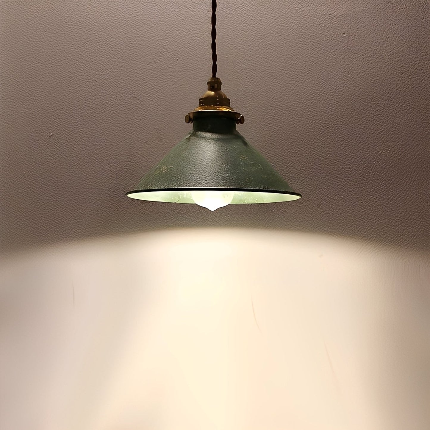 Cassian – Luminaire Pendante Industrielle Américaine