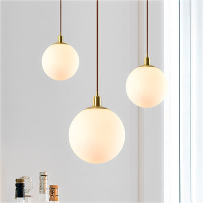 Ariane – Suspension Nordique en Verre Sphère