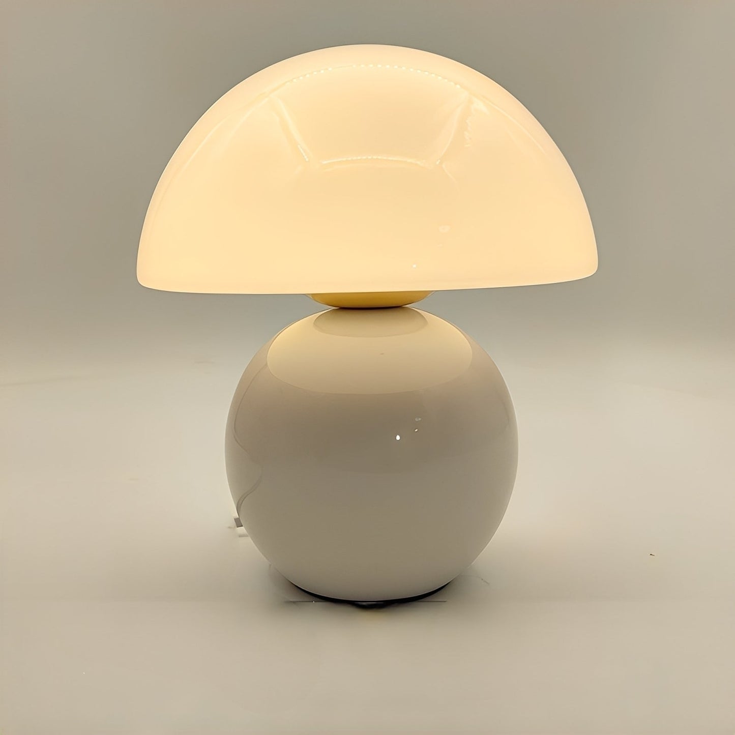 Mira – Lampe de table en céramique nordique