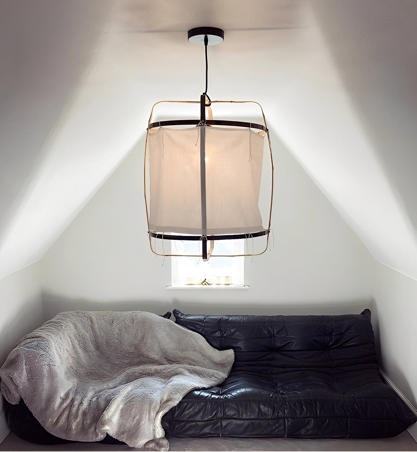 Yuka – Plafonnier Minimaliste en Gaze et Bambou