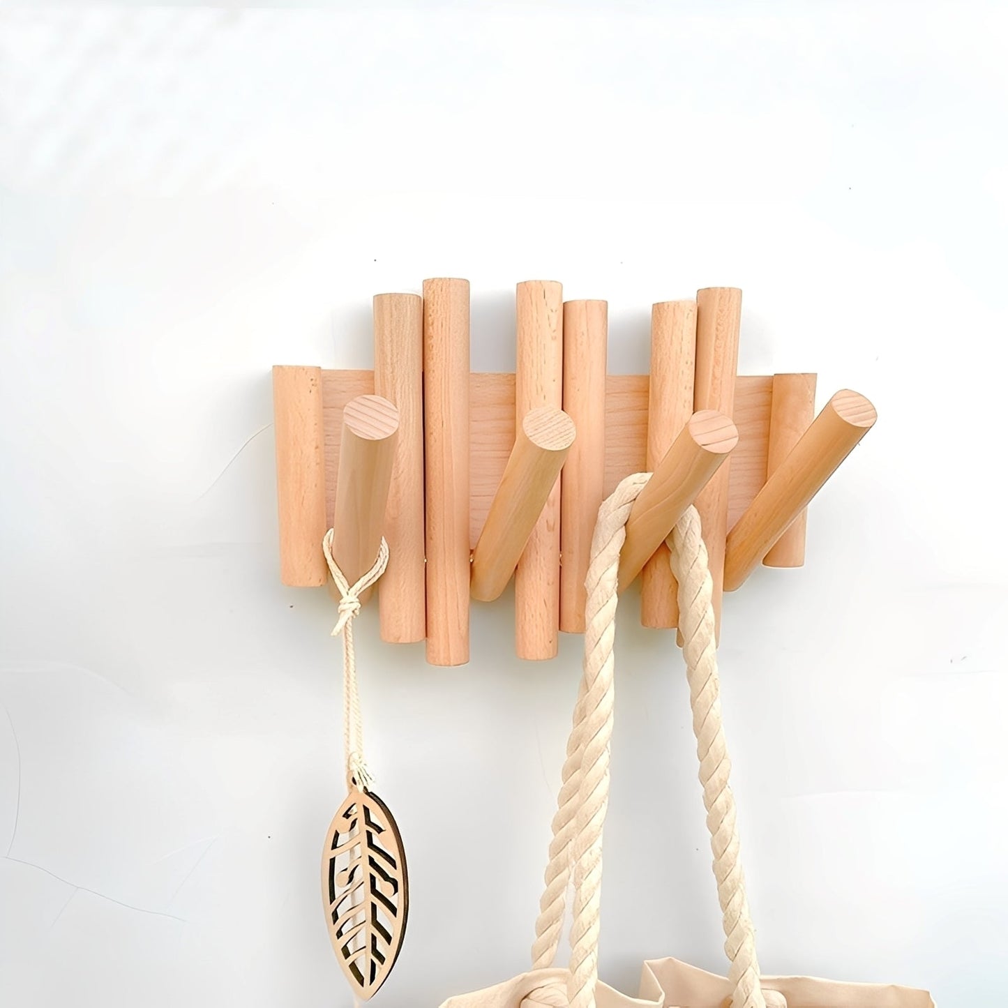 Elias – Crochet en bois de hêtre