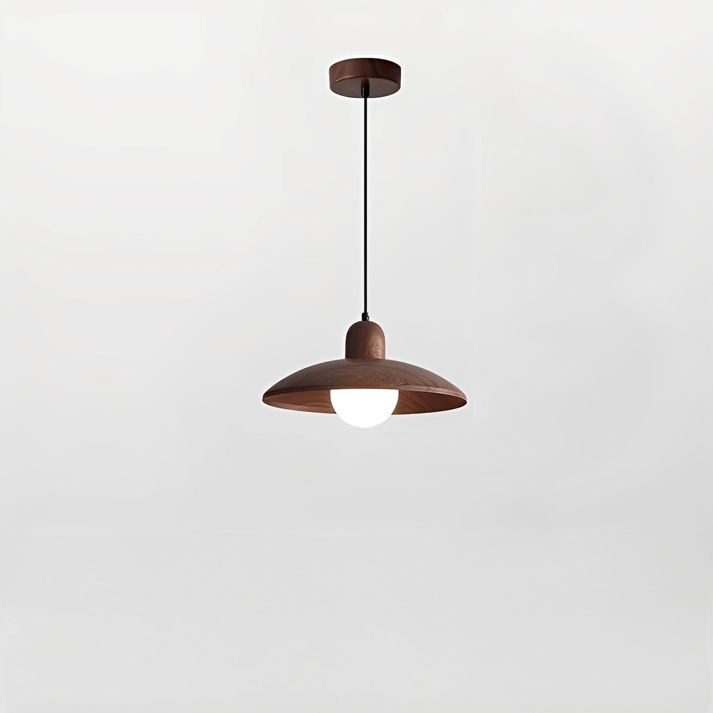 Ylva – Lampe suspendue en finition noyer