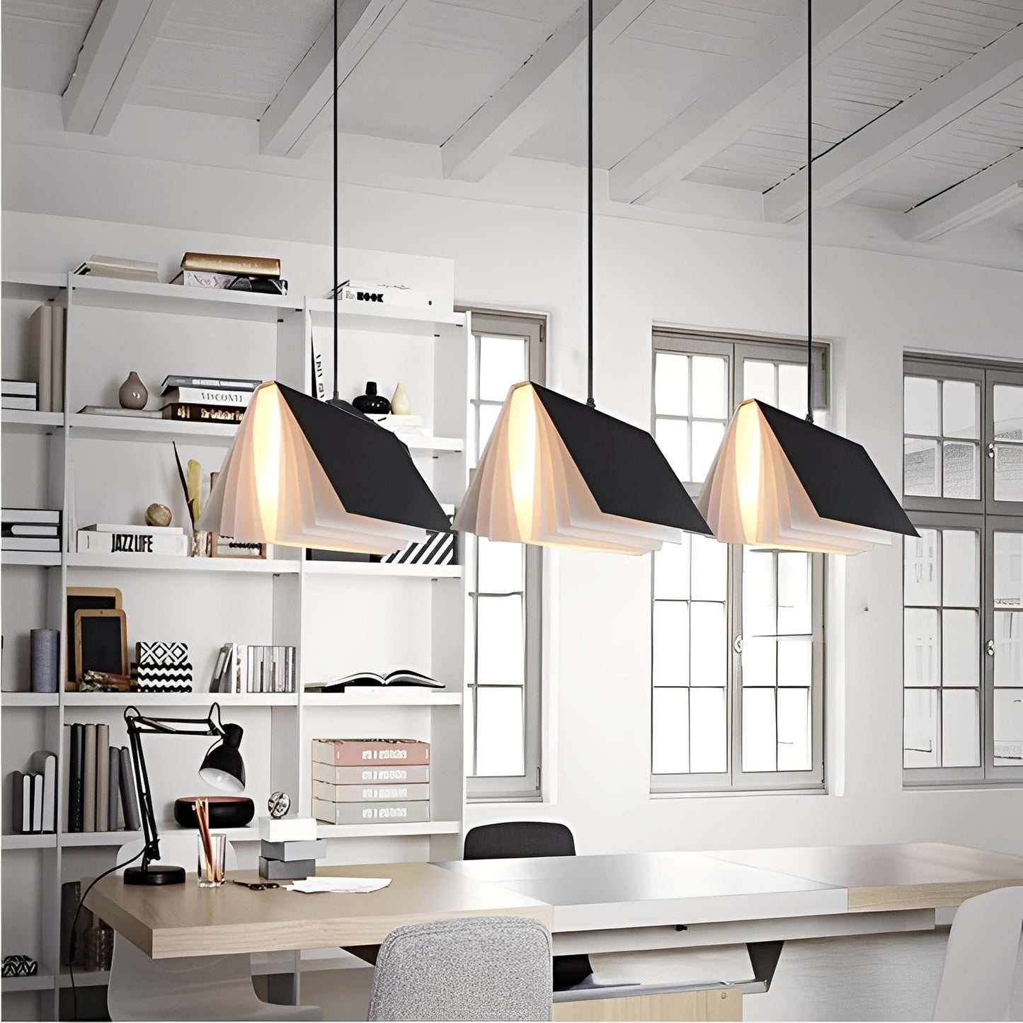 Anouk – Élégante Suspension Minimaliste