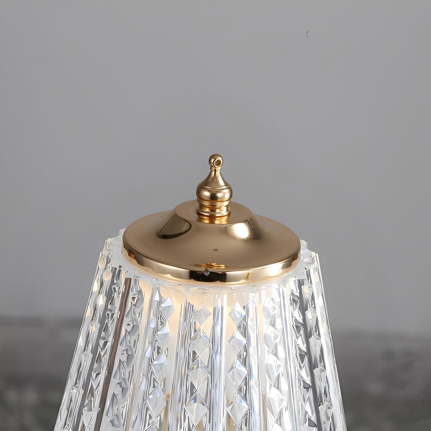 Nolan – Lampe de table moderne