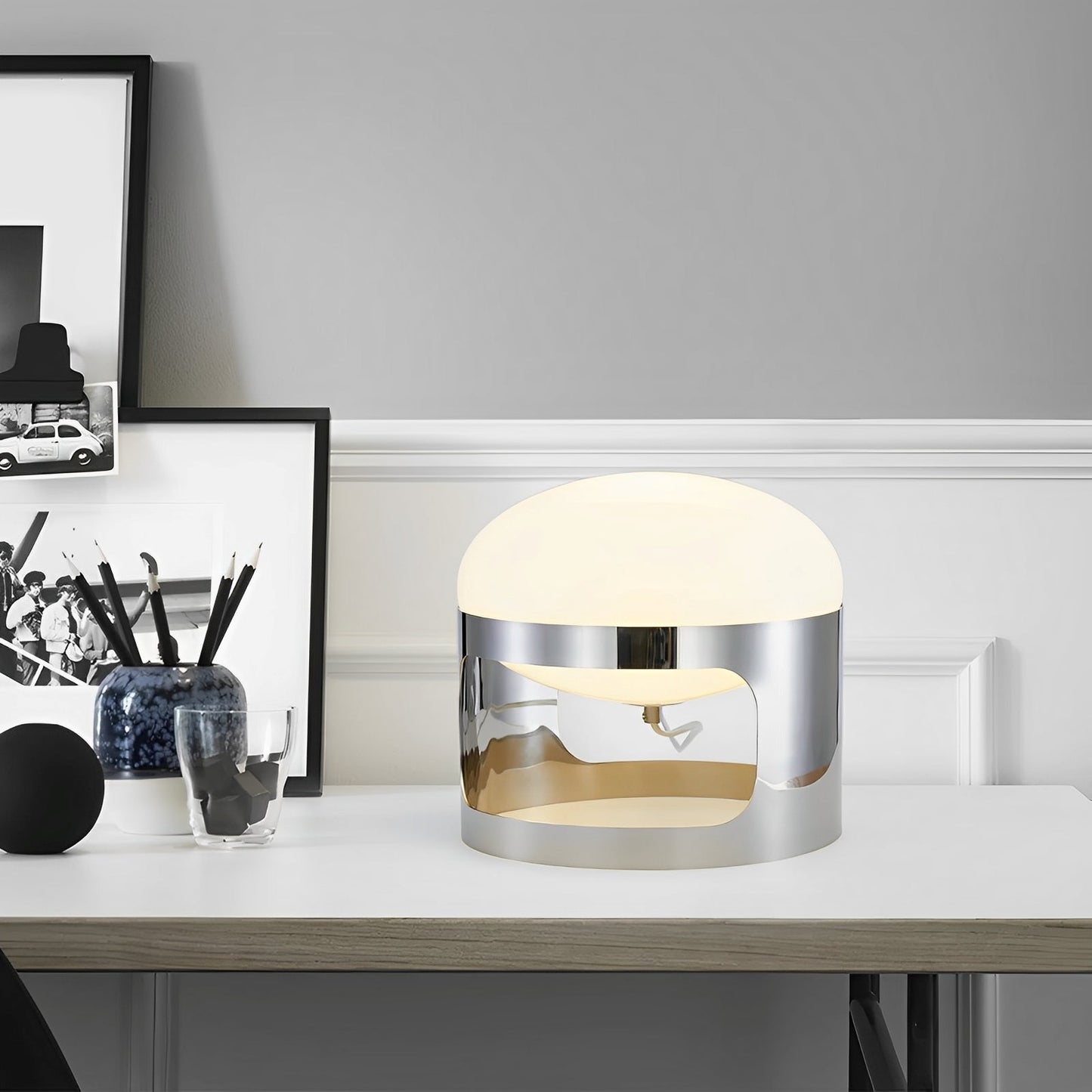 Lior – Lampe de table en acier inoxydable dans un style luxe moderne