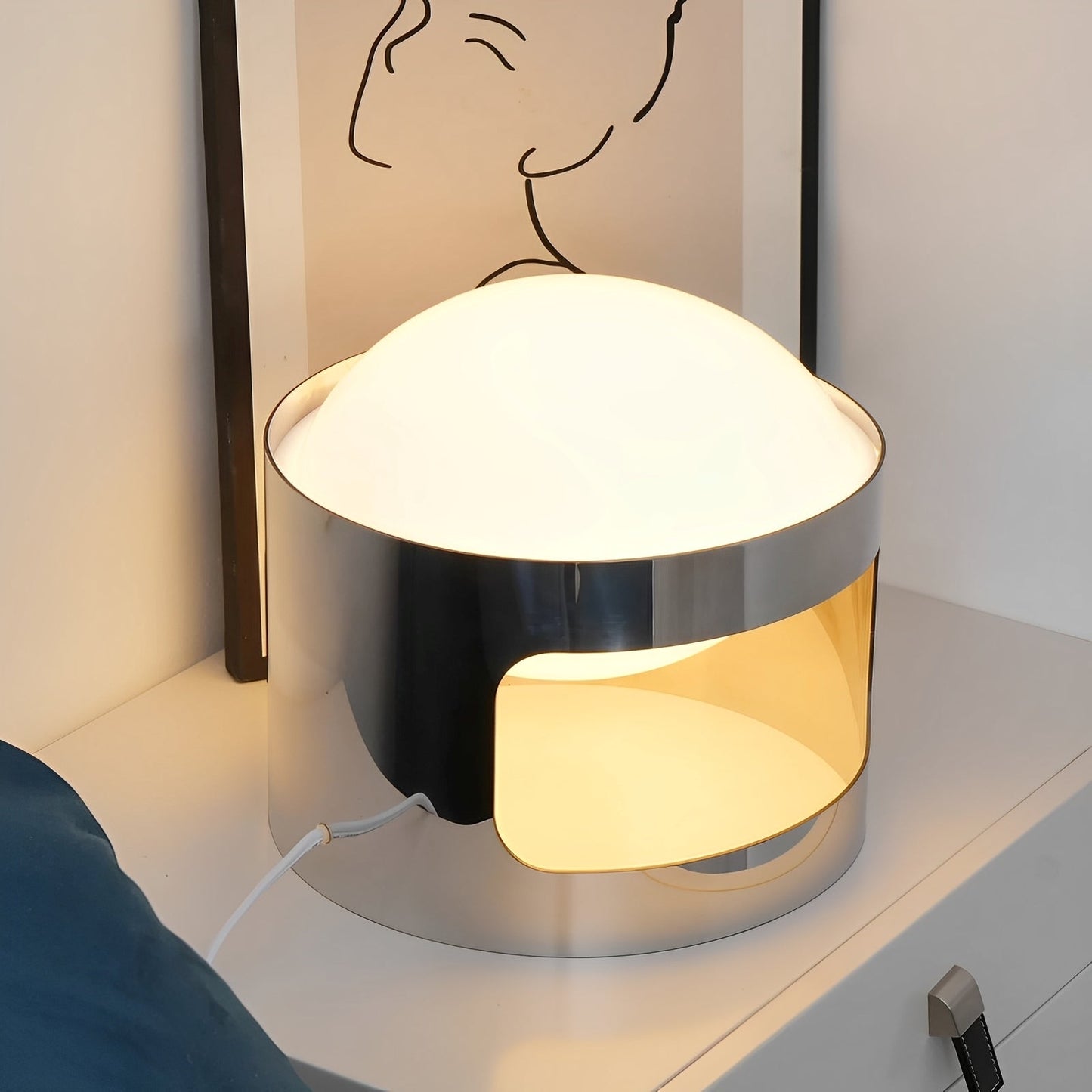 Lior – Lampe de table en acier inoxydable dans un style luxe moderne
