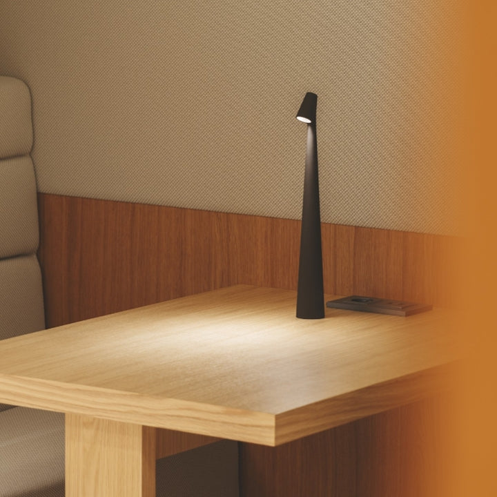 Petite lampe de table moderne pour table de chevet